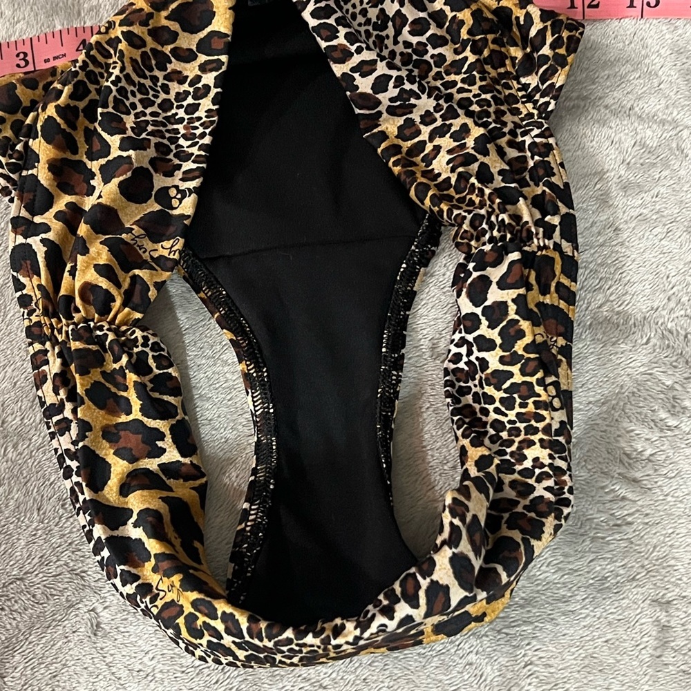 Bombshell Leopard Print Bikini Set - image 7